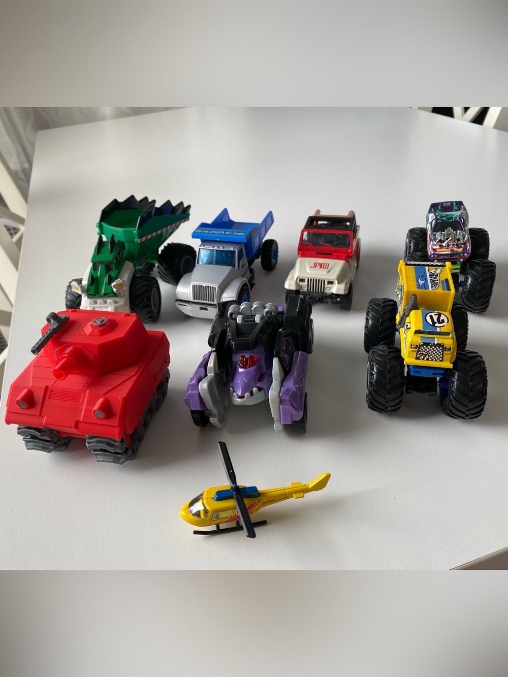 Vehicle toy lot